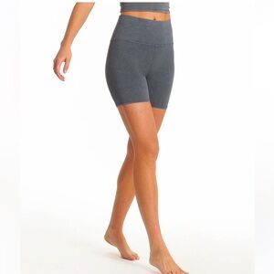 Vuori Washed Studio Shorts Size Small